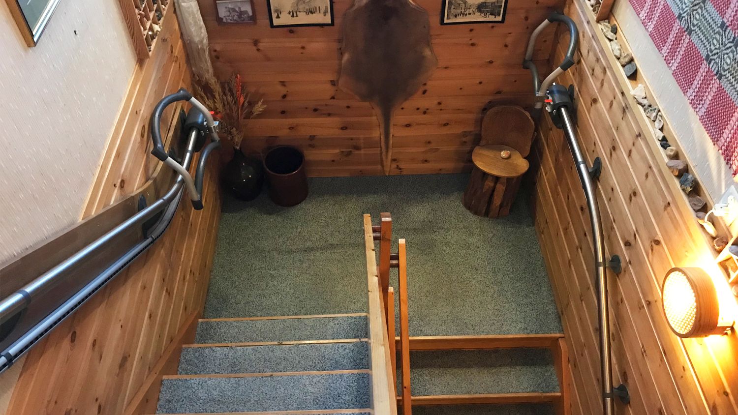 De AssiStep is een goedkoop en veilig alternatief voor een traplift